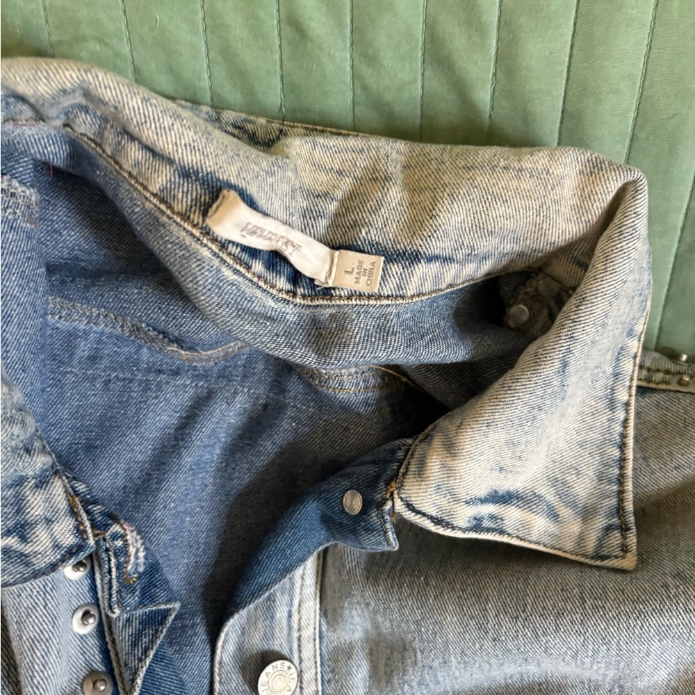 Gorgeous Unique Denim Jacket - image 5